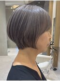 表参道白髪ぼかしウルフショートカットベージュアッシュ30代40代