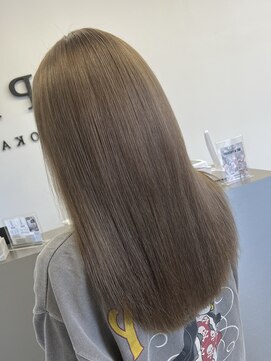 ラピステン 福岡天神 大名店(Lapis) 10代・20代/ブリーチ/黄ばみ消し◎グレージュカラー