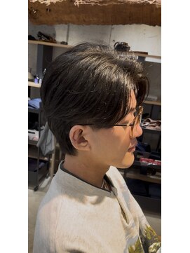 ニカイ(2F) メンズセンターパート/サーフカール／ニュアンスパーマ