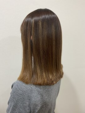 シャンティ(Shanti) 縮毛矯正専門店による縮毛矯正&髪質改善トリートメント