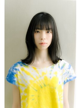 クラシゲ(KURASHIGE) しなやか黒髪ミディ