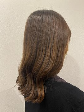 タエビスアリッサム(Taebis Alyssum) 韓国前髪ベージュミディー