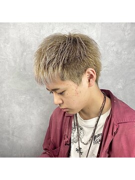 ノア(noa) ショートスタイル ハイトーン×スパイキー