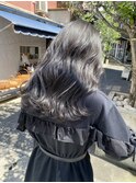 グレーブラウン