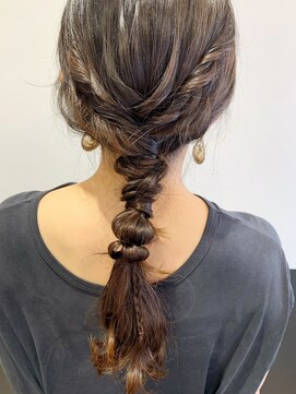 ラトリエコンタン(L´atelier Content) 水引 金箔 成人式ヘア 卒業式ヘア 袴ヘア 振袖ヘア【津田沼】