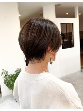 フリッカ(Flicka) くびれショート×グレージュハイライト