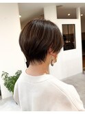 くびれショート×グレージュハイライト