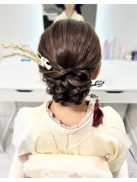 ヘアーメイクサロンアール(hair make salon R) シニヨン
