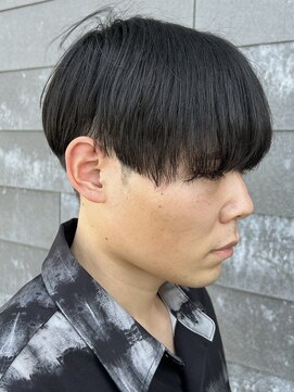 ヒュイル バイ ニアウ(Hwyl by Niau) メンズシースルーマッシュシャドウパーマニュアンスパーマ眉毛