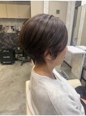 ショートボブ
