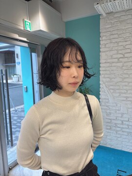 リーホリエ(Lee Horie) ショートパーマ【MOMOKA】