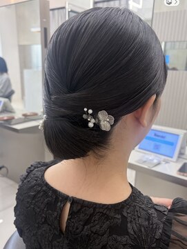 ザザ ZA/ZA 茗荷谷 タイトシニヨン《茗荷谷ヘアアレンジ》