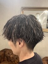 リノ カルバリ(Lino Calbari)&nbsp;【縦落ちパーマ×ホワイトメッシュ】