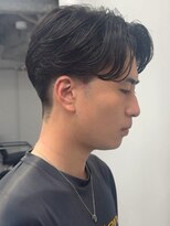 セプト 博多(SEPT.)&nbsp;ニュアンスパーマ センターパート 刈り上げツーブロック【博多】