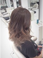 ケンジ 平塚 アネッタ(KENJE annetta)&nbsp;ViVi風☆極細ハイライトのグラデーション