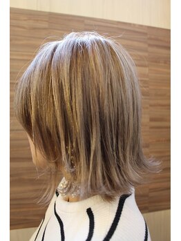 ヘアーデザインフロイデ(HAIR DESIGN freude)の写真/ブリーチ1回グラデーションカラー￥8880★ハイライトカラー￥8,650★ALLトリートメント付き♪