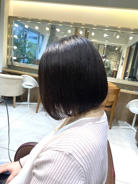 ネオリーブルカ 御茶ノ水店(Neolive Luca) 前下がりボブ/黒髪