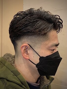ヒロギンザバーバーショップ 大宮店(HIRO GINZA BARBER SHOP) 7:3パートスキンフェード束間ショート/大宮/バーバー