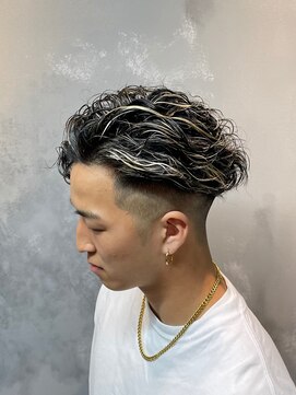 ワールドシップモトマチ(WORLD SHIP MOTOMACHI) メッシュキャップ　かき上げパーマ