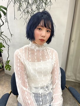 シア(sia) ネイビーブルー/2wayボブ/南船場