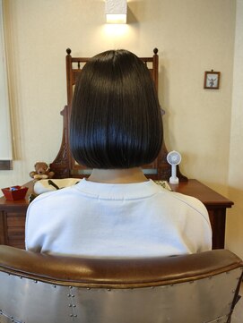 ボブビッシュ 東温店 ストレーボブ