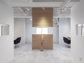 イツカ(itsuka)の写真/ハイセンスなこだわりのインテリアが揃うお洒落で上質な空間。癒しのサロンタイムをお過ごしください◎