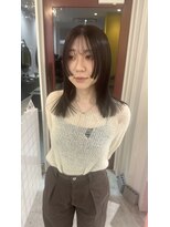 シイ(SIE)&nbsp;顔まわりレイヤーカット