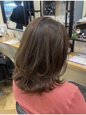 ミディアムレイヤー［似合わせカット/ウェーブミディアム］
