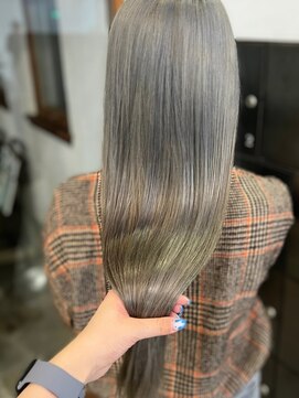 ドール(DOLL) Silver greige ハイトーンケアカラー