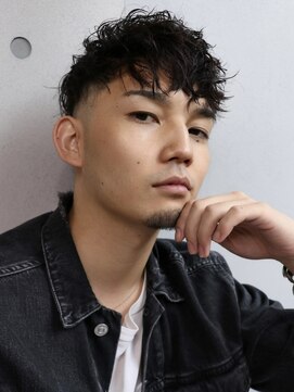 クワトロレオーネ 大阪梅田茶屋町(QUATTRO LEONE) ストリートフェードツイストマッシュ