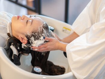 ツヅリの写真/血流とリンパの流れを促して頭皮改善◎ストレス緩和/ツヤ髪/お顔のむくみケアなど嬉しい効果*［髪質改善］