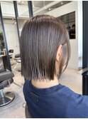 切りっぱなし×グレージュカラー
