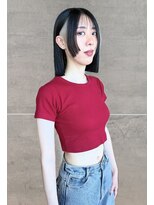 イラカ(elaka)&nbsp;黒髪刈り上げ切りっぱなしボブ