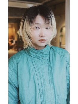 リブロ(liblo)の写真/顔周りのレイヤーやステップカットでデザインにアクセントを!