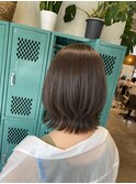 シルエットで"魅せる"くびれボブ