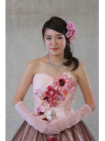 エッチ美容室 本店 カラードレスのアレンジヘア
