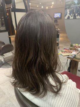 ヘアストーリーゼロ Hair Story ZERO ゆるふわブラウンカラー