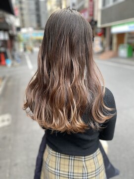 フォーク(FOLK) 恵比寿_外国人風グラデーションカラー_アッシュピンク