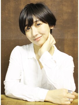 シアンデルカ(CYANDELUCCA) シンプルベーシックショート。