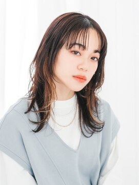 リトル 池袋(little) インナーカラーが可愛い　外ハネミディスタイル