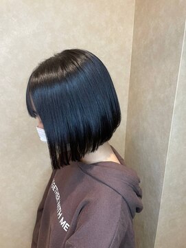 アース コアフュールボーテ 上越店(EARTH coiffure beaute) 前下がりボブ×ボトメント