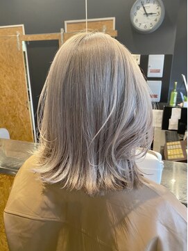 グランツ ヘアーデザイン(GLANZ HAIR DESIGN) White Greige