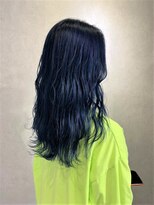 ブロッサム ひばりヶ丘(Blossom)&nbsp;20代30代40代ブルーカラーロングウルフ毛先パーマ耳掛け美肌