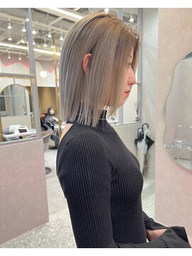 ロンド レア 天神大名店(Lond Le’a) デザインカラー/レイヤーカット/ウェットヘア/オリーブベージュ