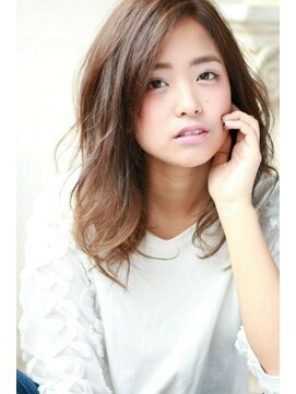 アルス(ars) ミディアム×フェミニンパーマ