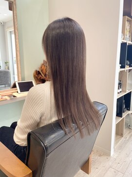 ルアナ(LUANA) 艶髪ロング