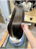 20代暗めカラーデザインカラーロングオリーブグレージュベージュ