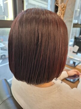 リュクスバトーバイトリコ 船橋南口店(Luxe BATEAU by tricot) ピンクベージュ