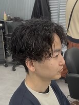 ガオプロデュースバイレボ(gao produced by revo)&nbsp;センターパート/メンズウェーブヘア/波巻きパーマ/メンズカット