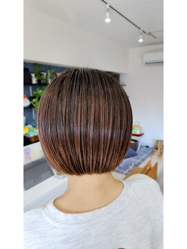 アオイ(Aoi) かわいいショートボブ